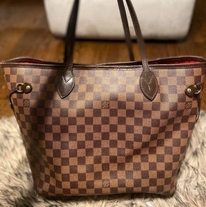Louis Vuitton Neverfull MM